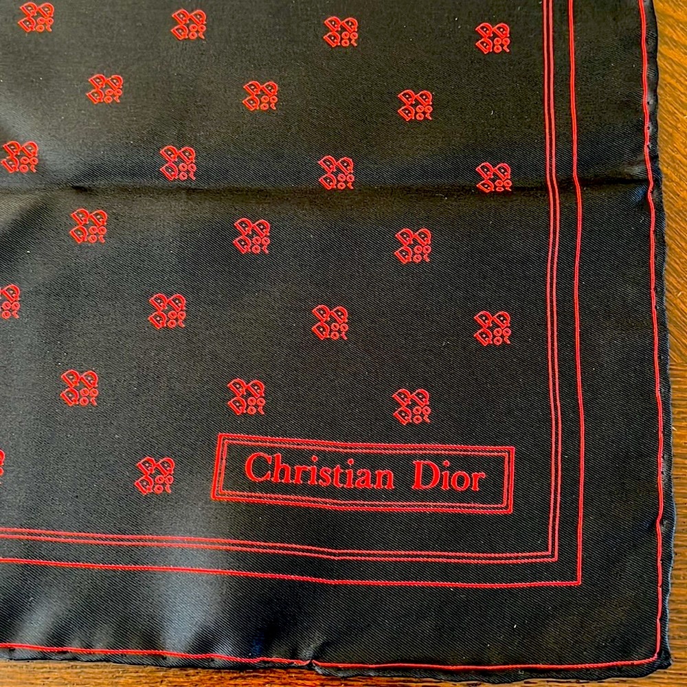 Christian Dior Scarf Size 18,5 X 18,5 in Color Black/Red